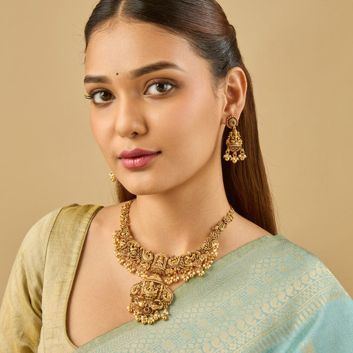 Antique Necklace 186411