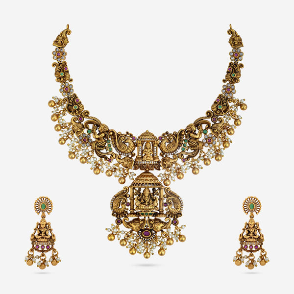 Antique Necklace 186411