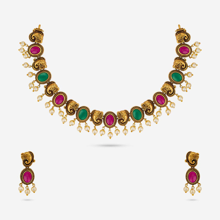 Antique Necklace 188718