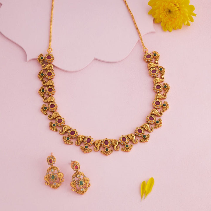 Antique Necklace 190928