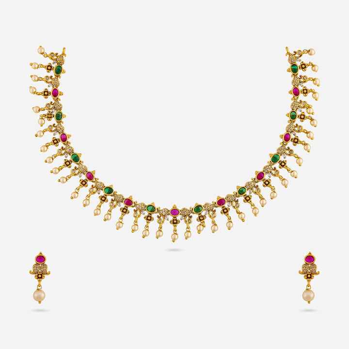 Antique Necklace 194121