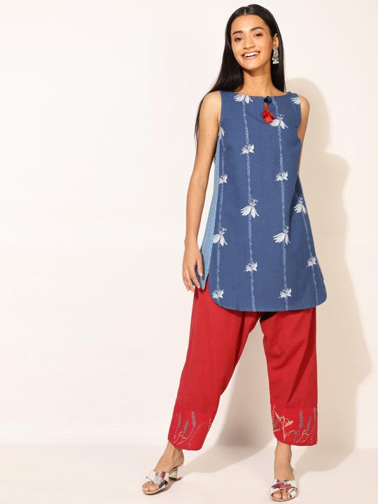 Fabindia FabBasic Women Blue Floral Printed Keyhole Neck Cotton Kurta