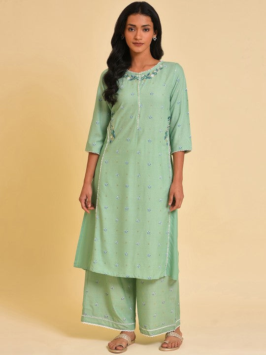 W Green Floral Embroidered Thread Work Kurta