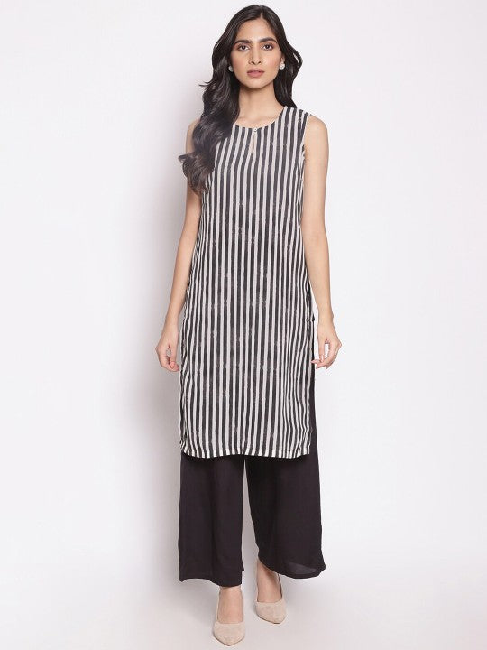 W Women White & Black Striped Kurta