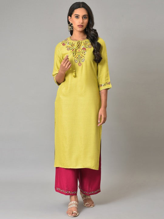 W Women Floral Embroidered Keyhole Neck Kurta