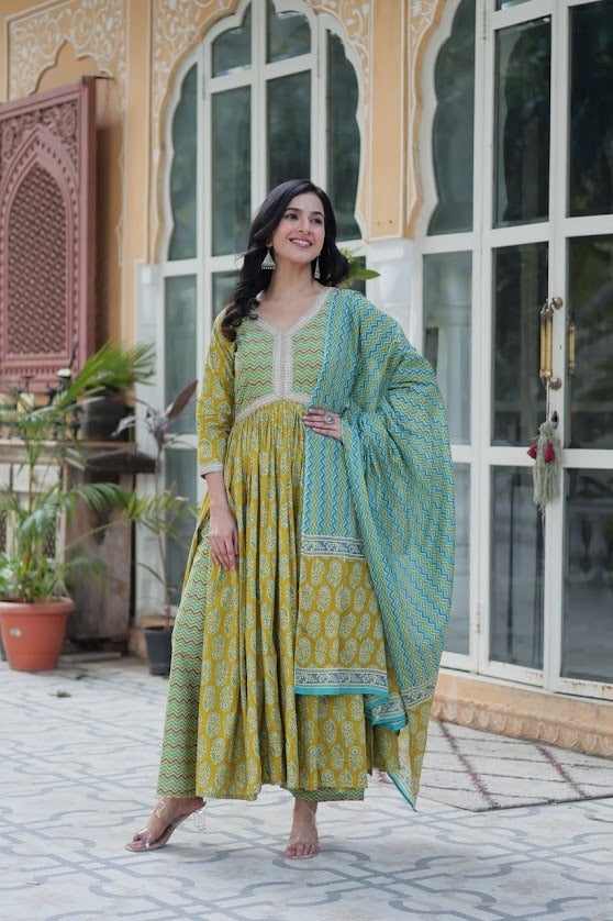 Elegant Handblock Cotton Anarkali Set with Dupatta Soothing Yellow & Teal Hues