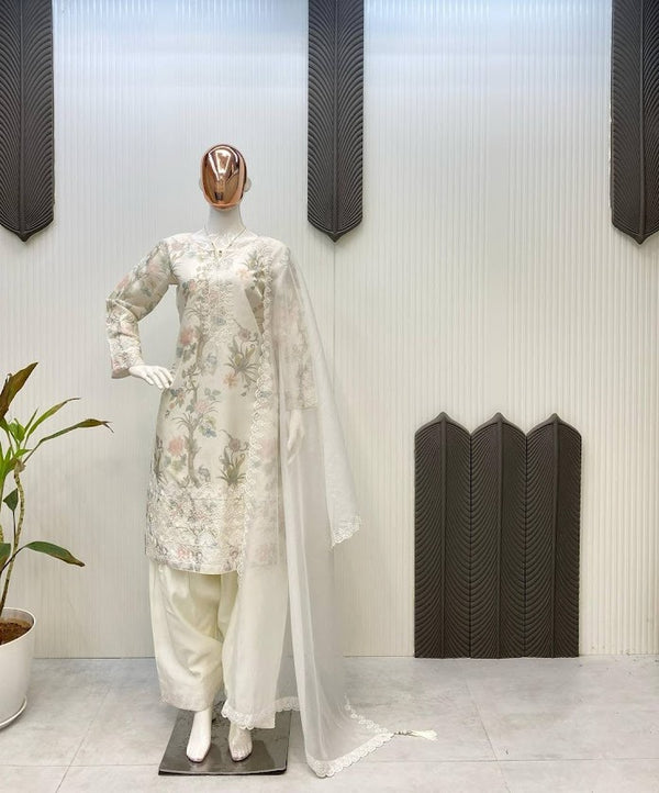 Elegant White Floral Embroidered Organza Suit with Dupatta Summer Ethereal Edition