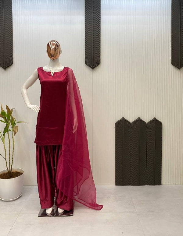 Maroon Velvet Sleeveless Patiala Suit Set with Organza Dupatta Classic Punjabi Style Party Wear